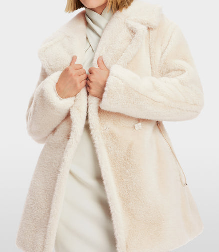 Softskin Outdoor Mantel