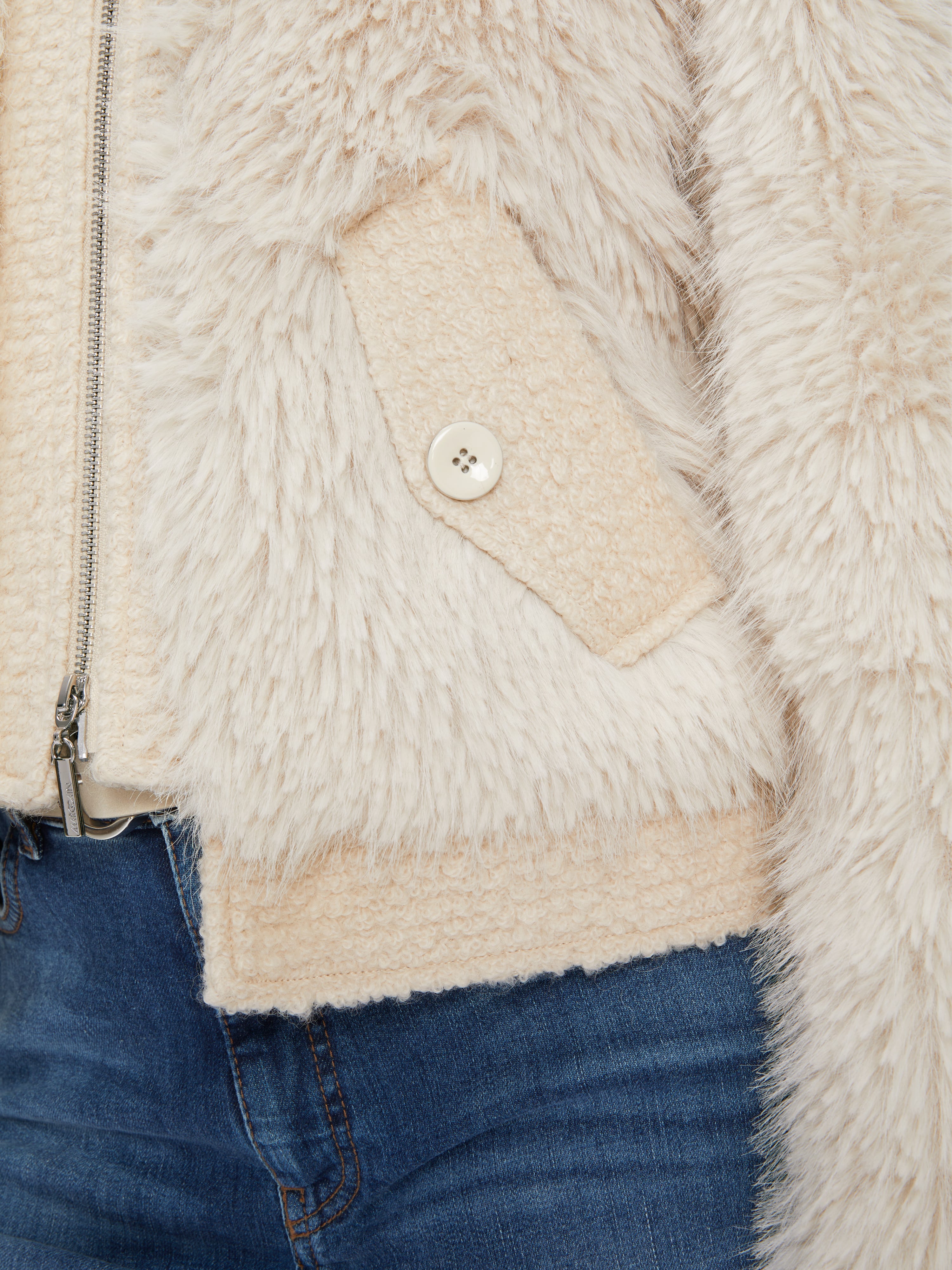 Short faux fur jacket